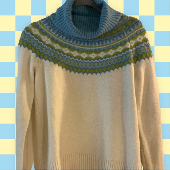 Fair isle sweater Merino Wool Blend chartreuse Blue Winter white size Small - Picture 2 of 5